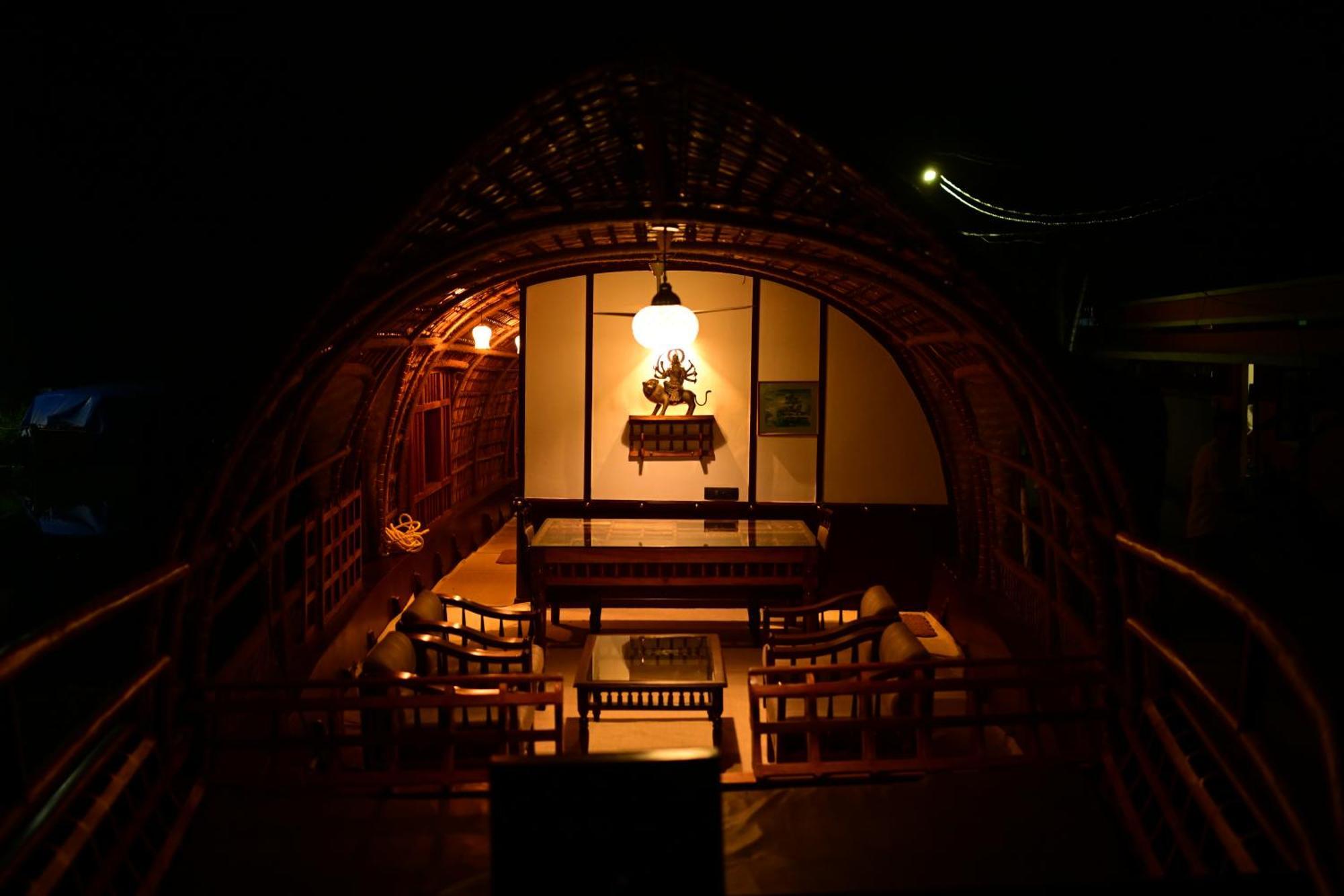 Thara'S Houseboat Ξενοδοχείο Alappuzha Εξωτερικό φωτογραφία