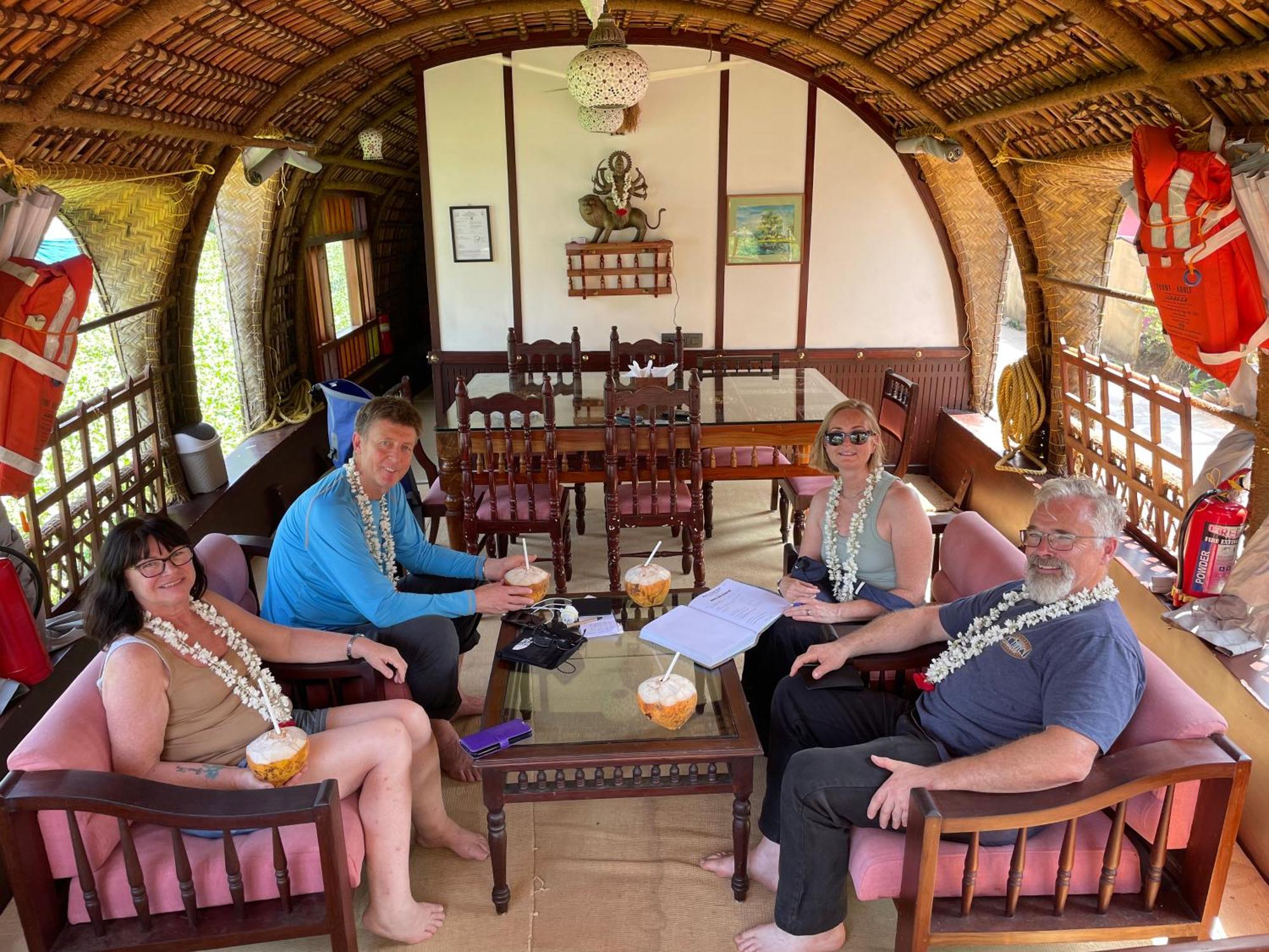 Thara'S Houseboat Ξενοδοχείο Alappuzha Εξωτερικό φωτογραφία